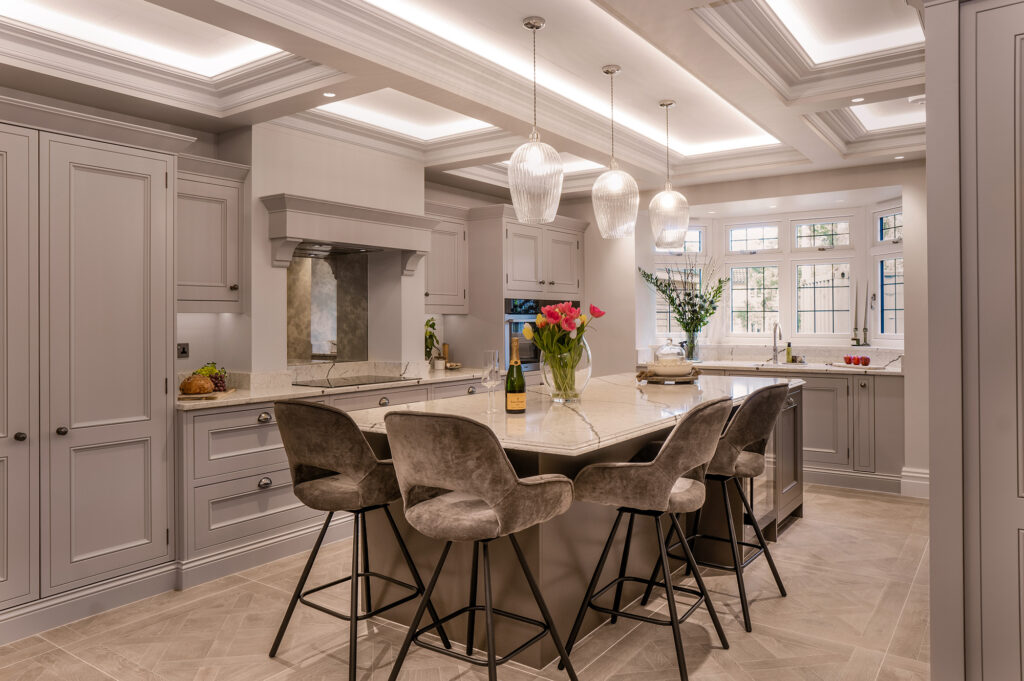 The Ascot Traditional Kitchen | Traditional Kitchen Design Berkshire ...